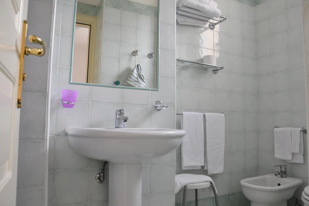 Hotel La Marticana イスキア島 エクステリア 写真