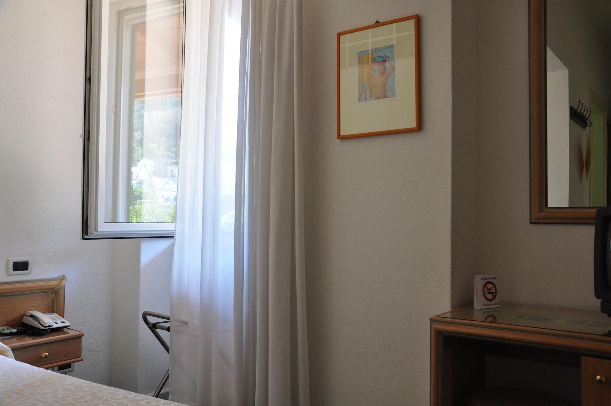 Hotel La Marticana イスキア島 エクステリア 写真