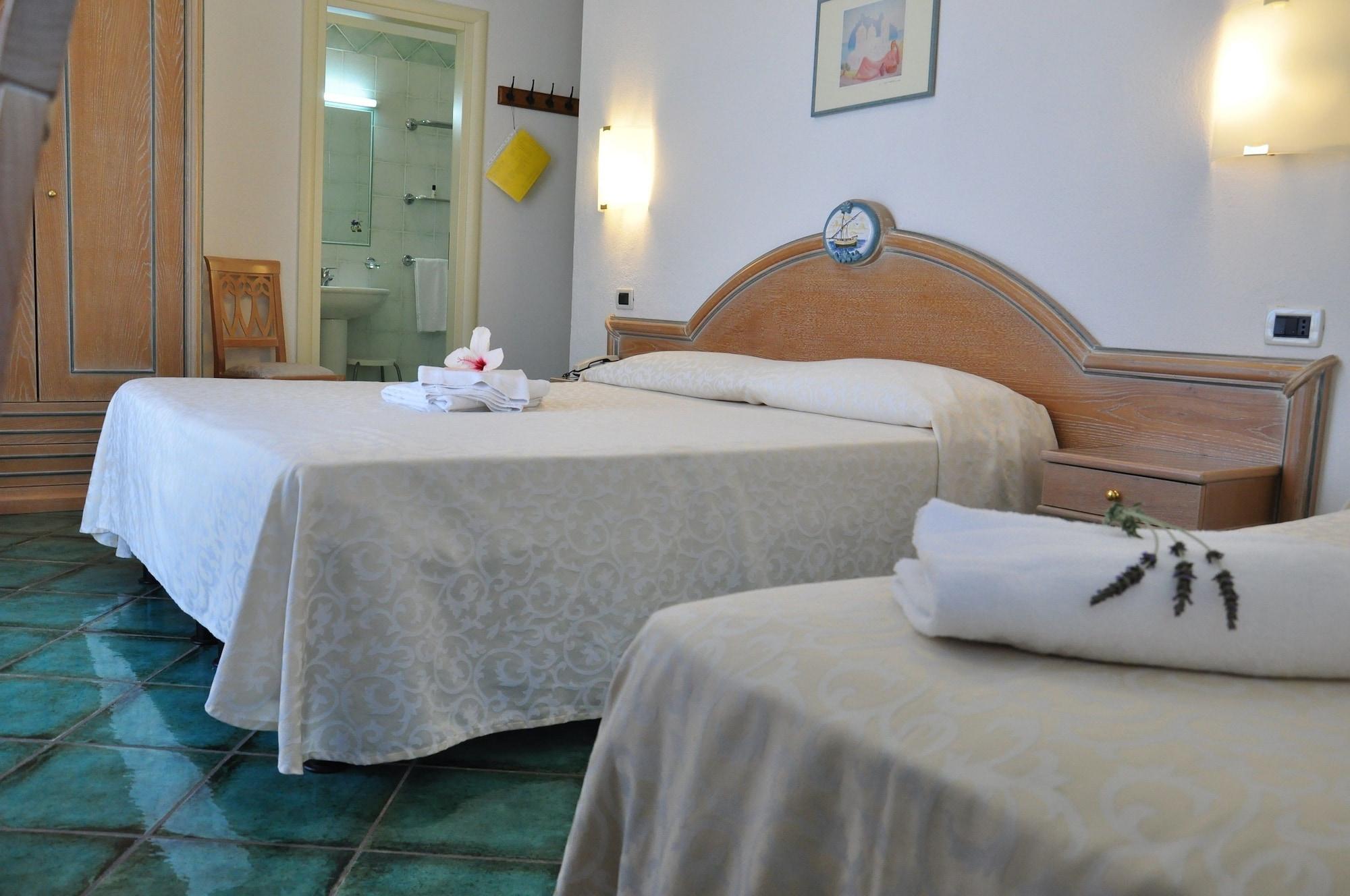 Hotel La Marticana イスキア島 エクステリア 写真
