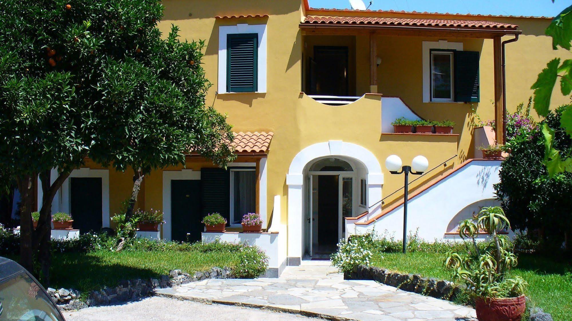 Hotel La Marticana イスキア島 エクステリア 写真